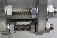 Резьбовая шпилька